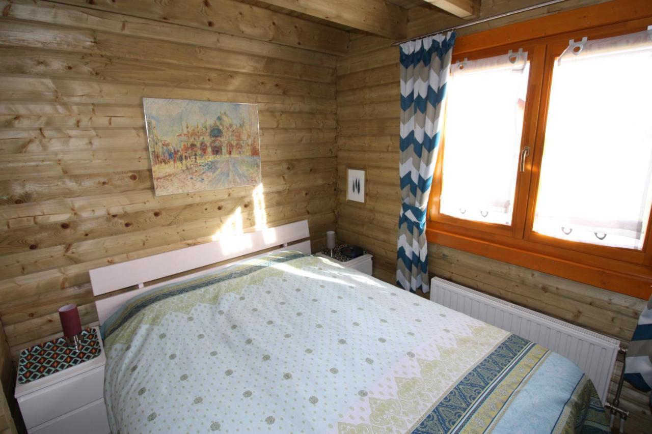 Villa Emilia - Gemuetliches Kinderfreundliches Blockhaus Mit Umzaeuntem Garten Sint Annaland Exteriér fotografie
